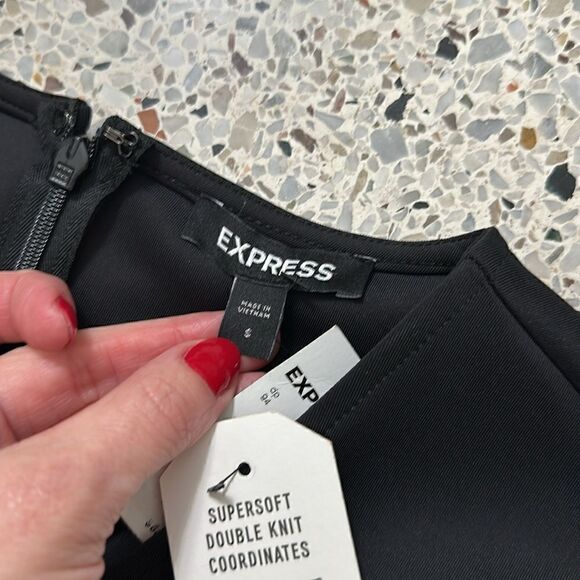 NWT Express Supersoft Double Knit Dress black cap sleeve small s - Picture 7 of 7